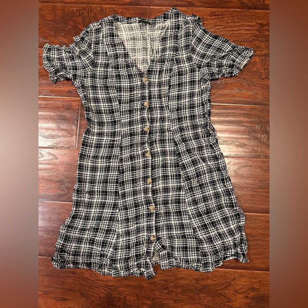 BRAND NEW  MONKI Black and White Plaid Button-Up Midi Dress